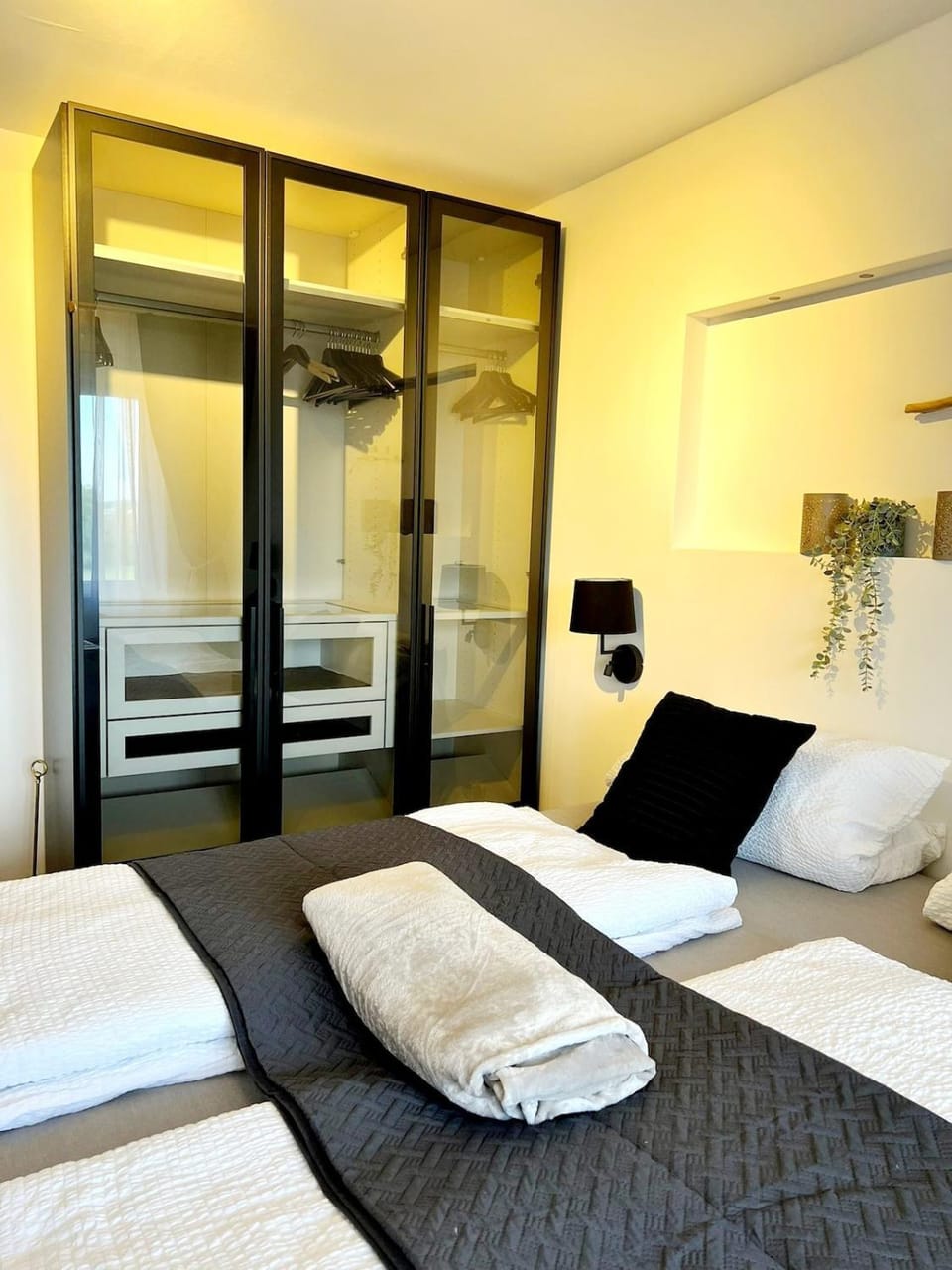 Bed, Photo of the whole room, Bedroom, wardrobe