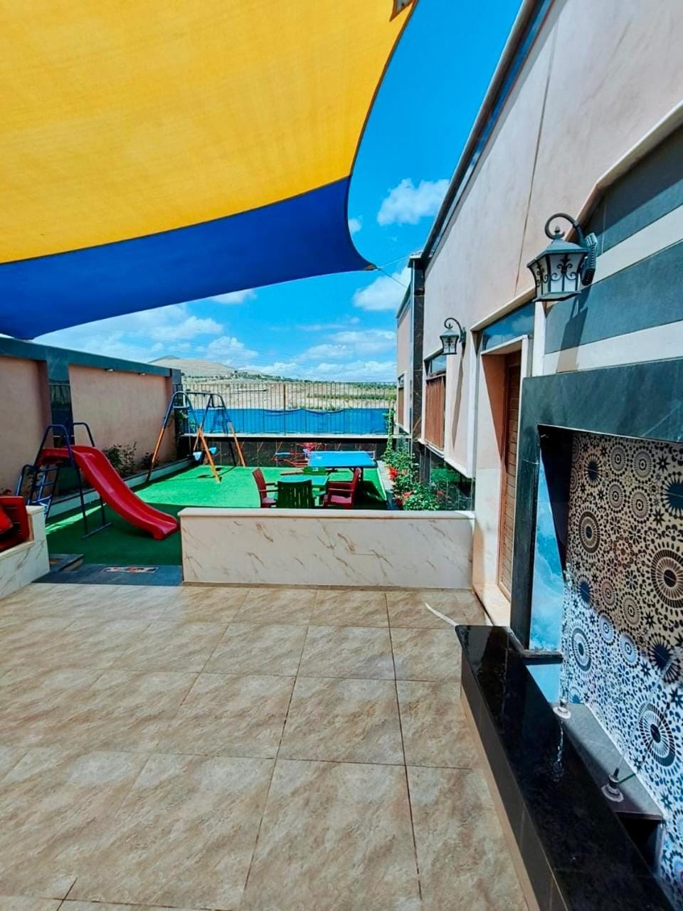 شاليه كل الفصول Chalet in Africa