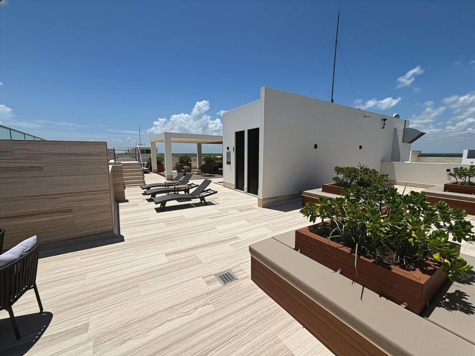 Balcony/Terrace, Swimming pool