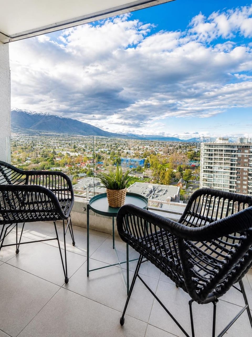 View (from property/room), Balcony/Terrace, Mountain view
