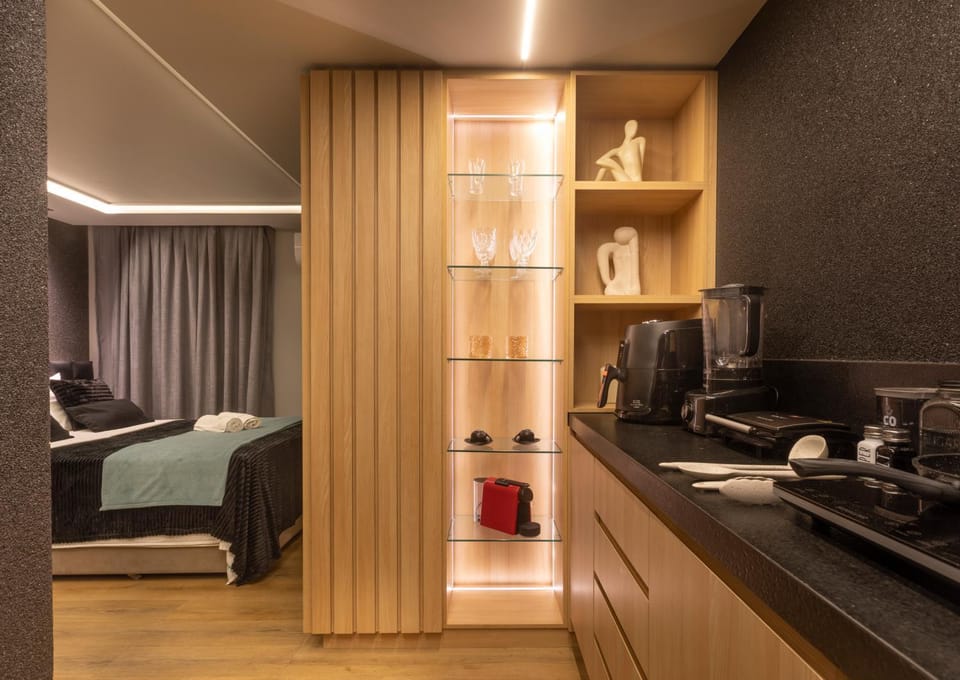 Bed, Coffee/tea facilities, Kitchen or kitchenette, Photo of the whole room, Bedroom, towels