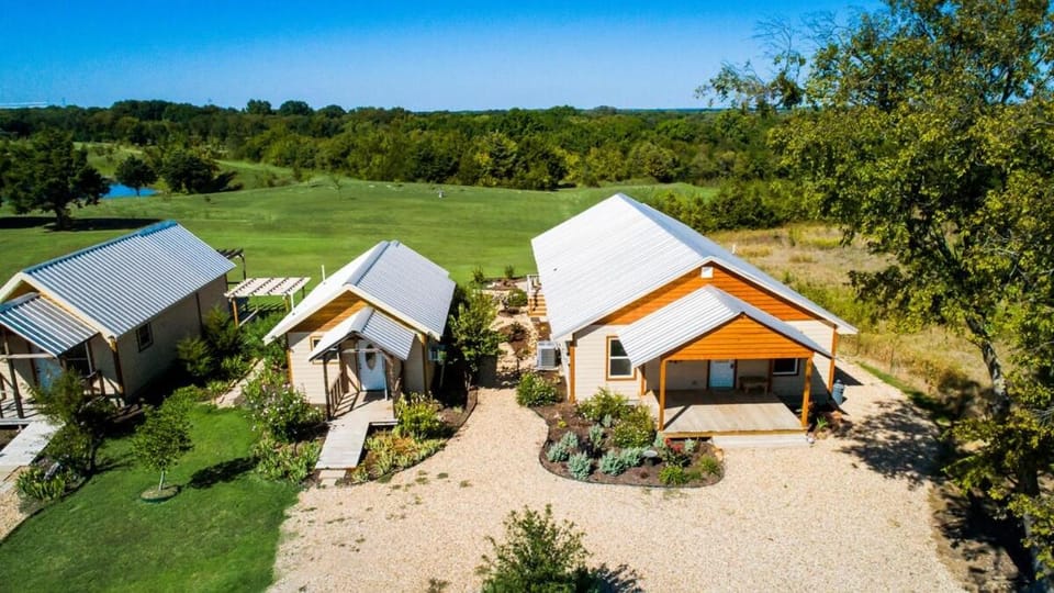 Lodge One with Scenic View Chalet in Anna