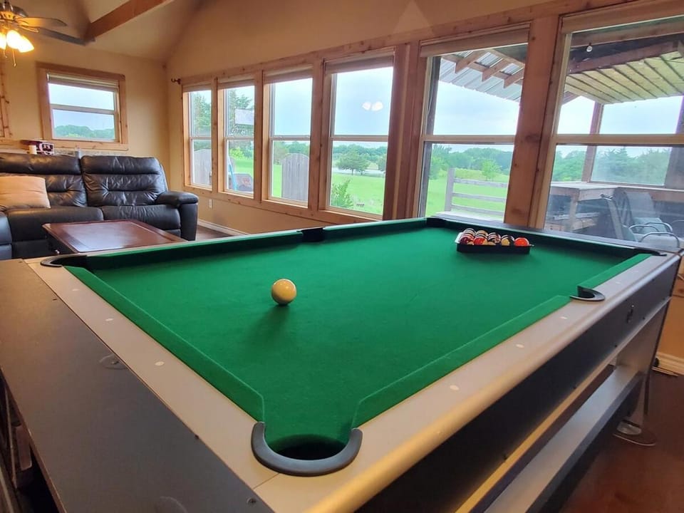 Lodge One with Scenic View Chalet in Anna