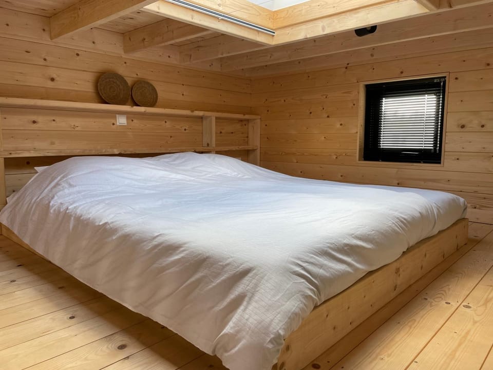 Marina Strandbad TinyHouse Pawradise House in Gelderland, Netherlands