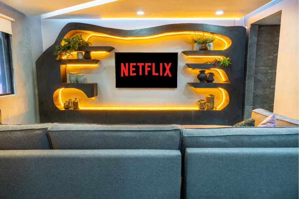 Communal lounge/ TV room, TV and multimedia, Living room