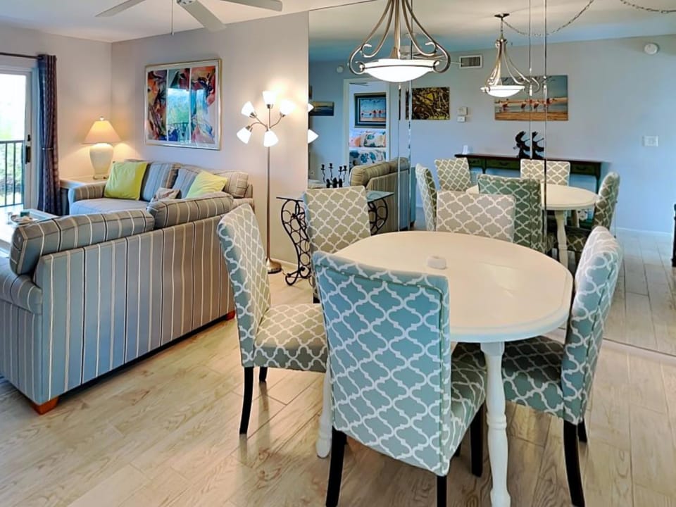 Living room, Seating area, Dining area, furniture