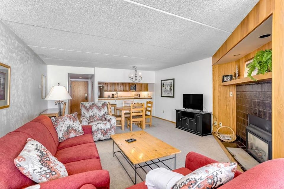 Spruce Lodge, Unit 391 Apartment in Copper Mountain