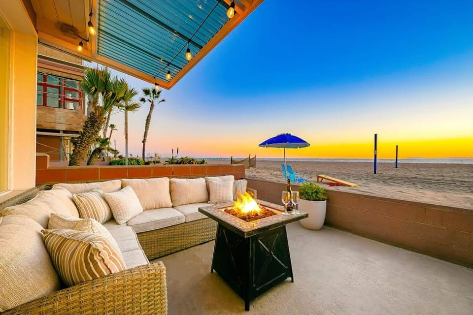 Seascape I House in Balboa Peninsula