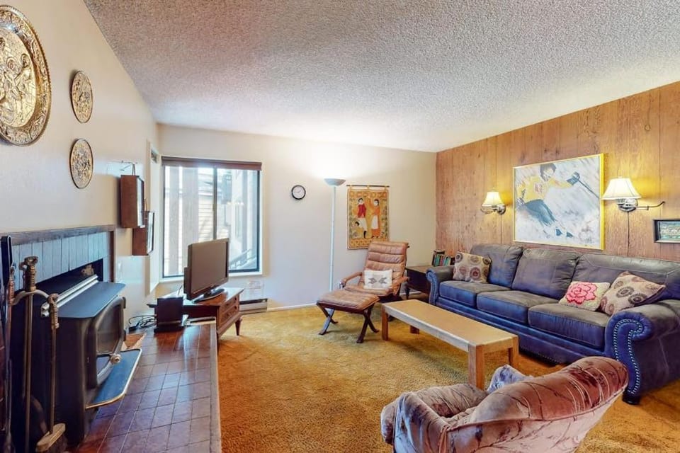 Fireside 111 Apartment in Mammoth Lakes