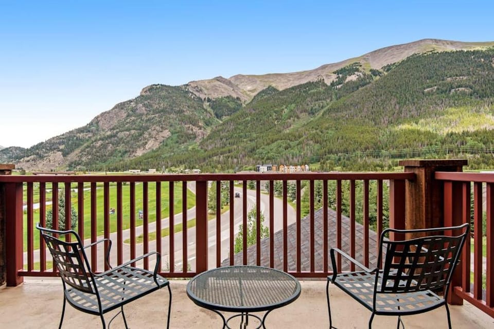 Lofty Quarters #409 Apartment in Copper Mountain