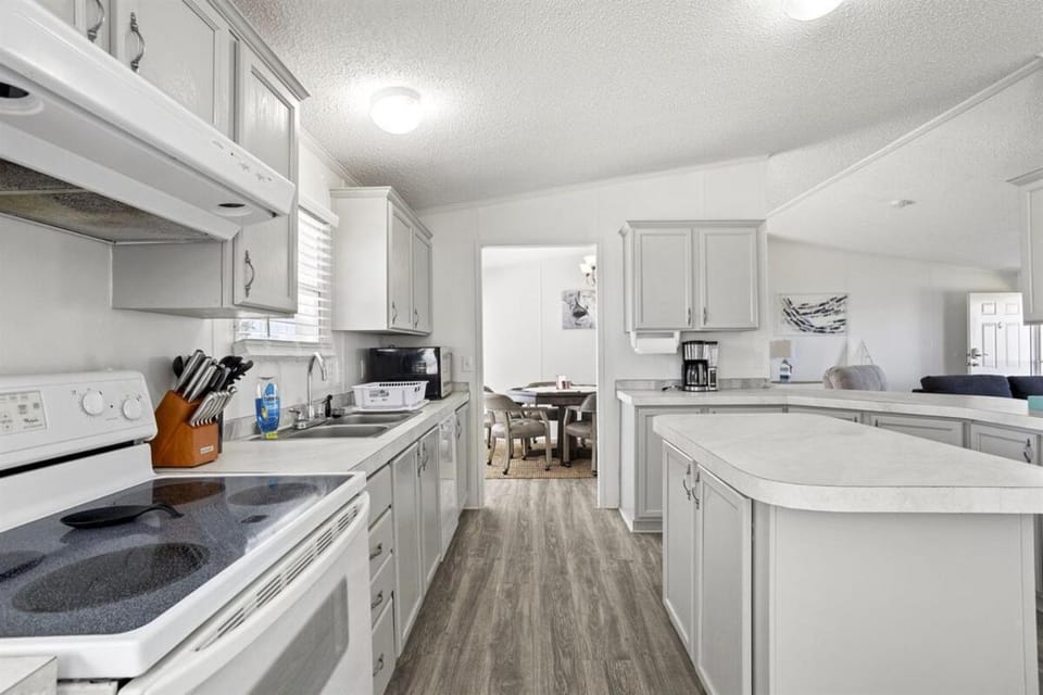 Pelican Point Paradise House in Hackberry