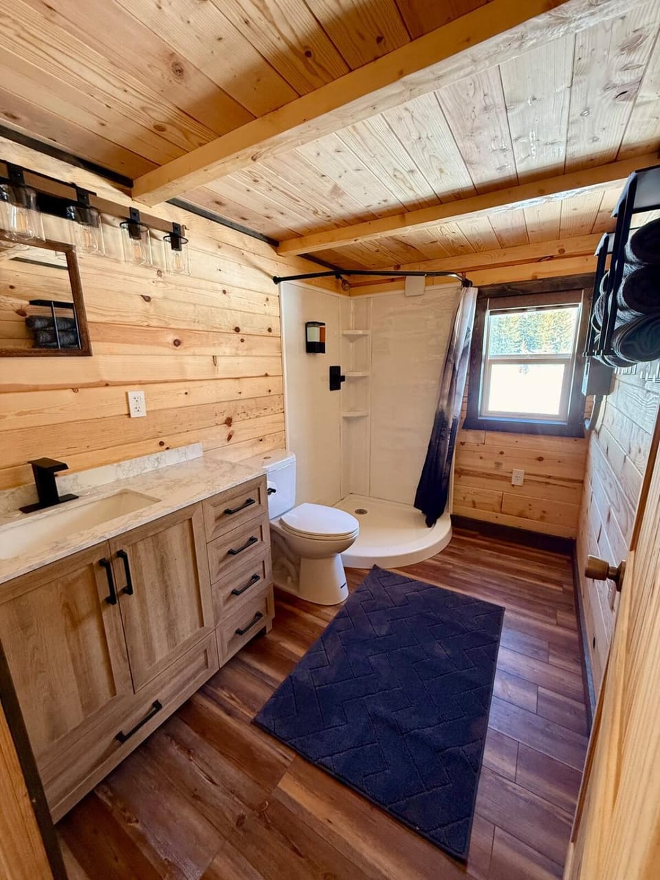 Pilot Peak Cabin Cabin in Cooke City-Silver Gate