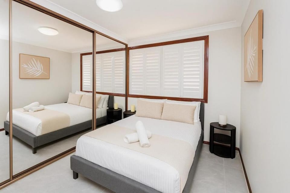 Bed, Photo of the whole room, Bedroom, towels, wardrobe