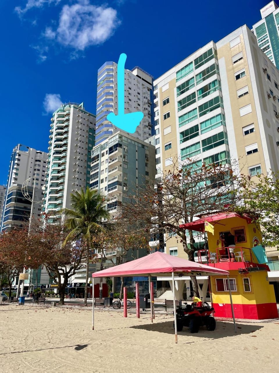 Property building, Neighbourhood, City view, Street view, Location