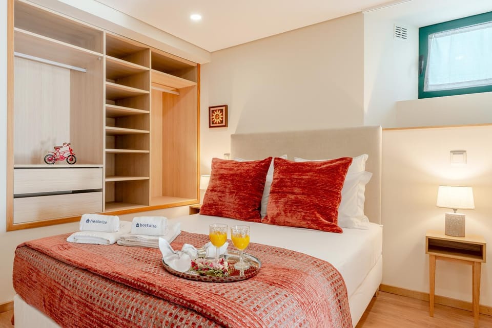 Bed, Bedroom, wardrobe