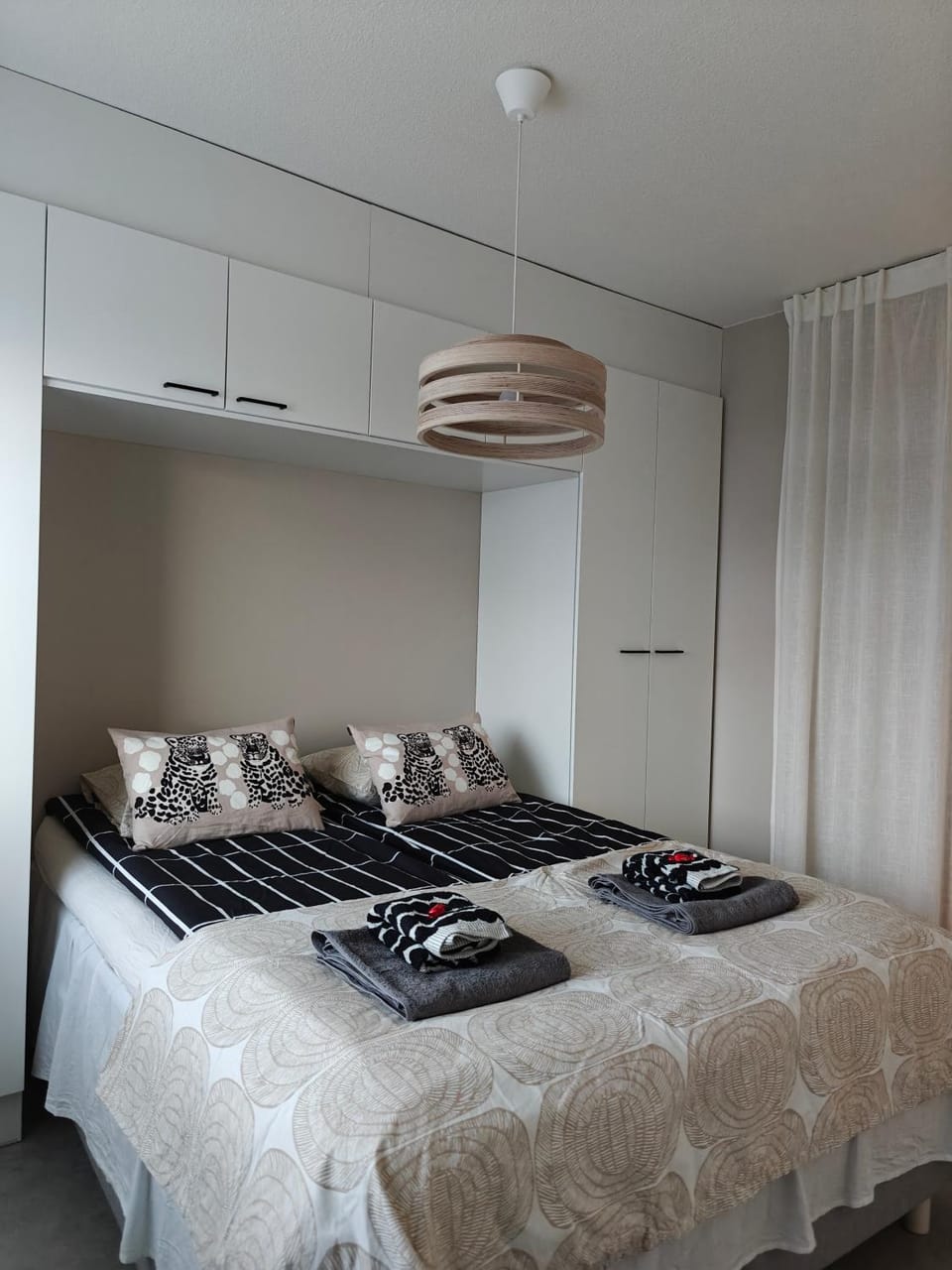 Black Elegant - Feel Lapland With Design & Style Apartment in Rovaniemi
