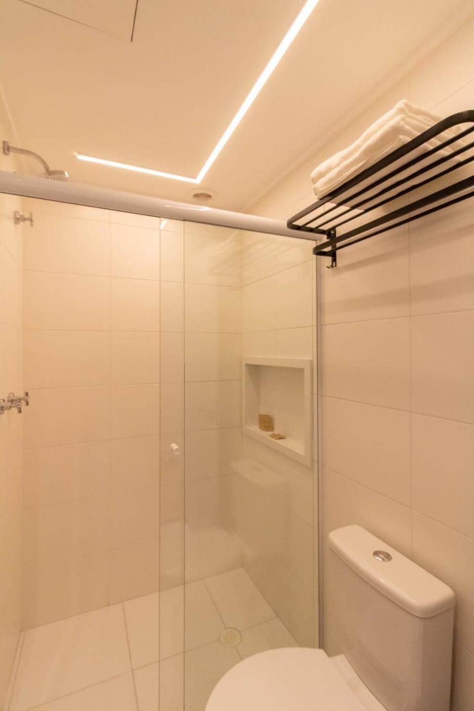 Atmosphere Home Studio 05310, Vaga, 7 km GRU, Lazer Apartment in Guarulhos