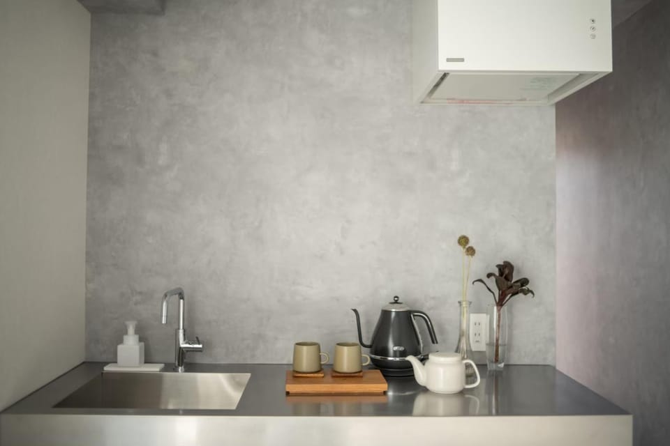 Kitchen or kitchenette, Bedroom