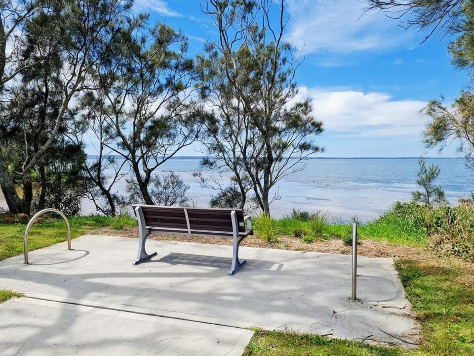 Tranquility by the Lake House in Central Coast