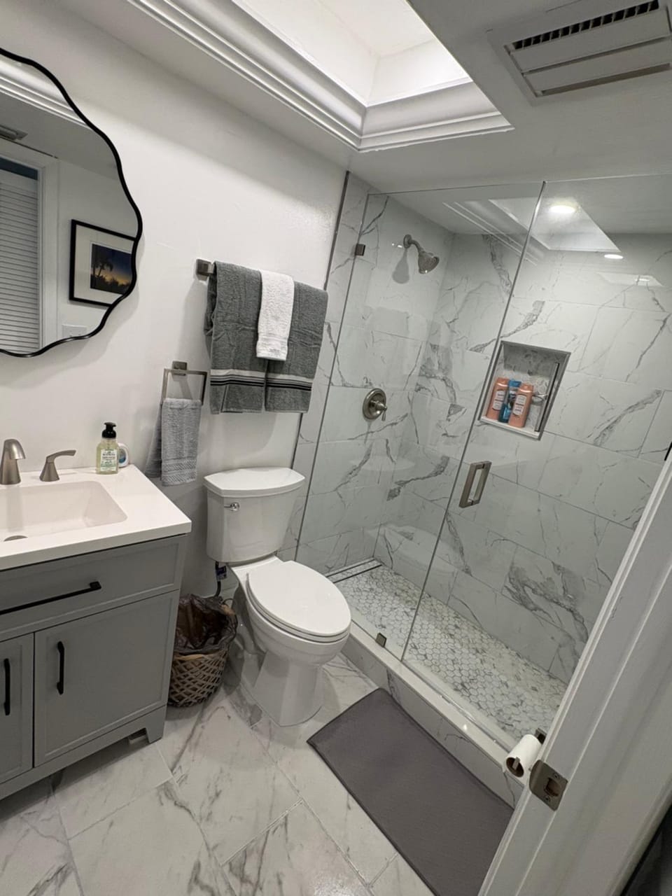 Shower, Toilet, Bathroom