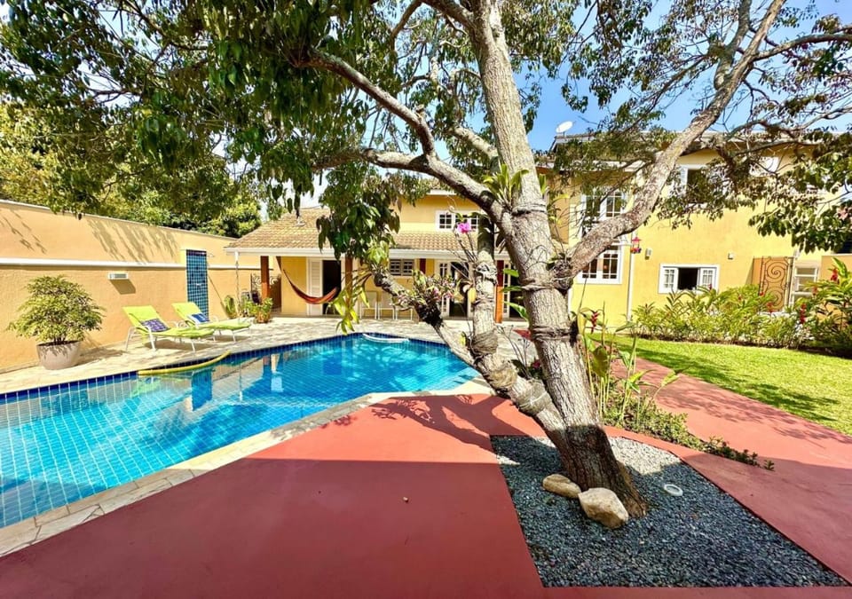Casa Ramos House in São Sebastião