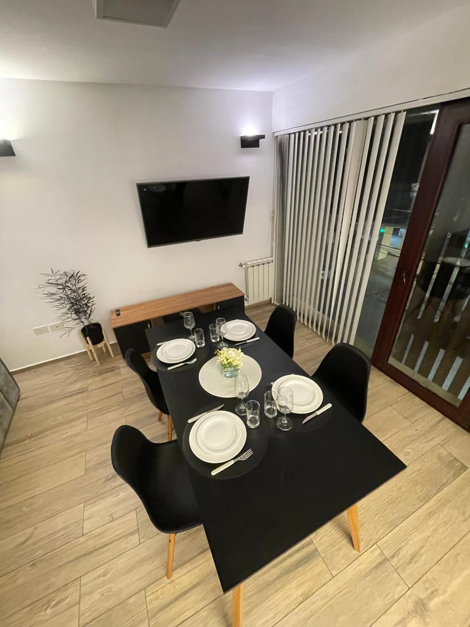 calle 61B Apartment in La Plata