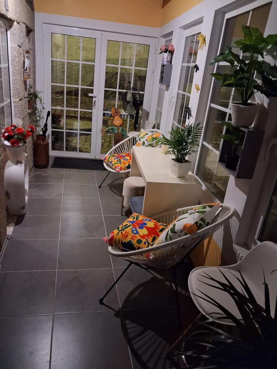 Patio, Seating area