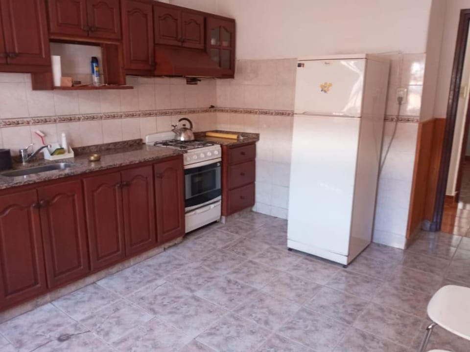 Casa con pileta y excelente ubicación a una cuadra de la plaza principal en Villa Giardino House in Huerta Grande