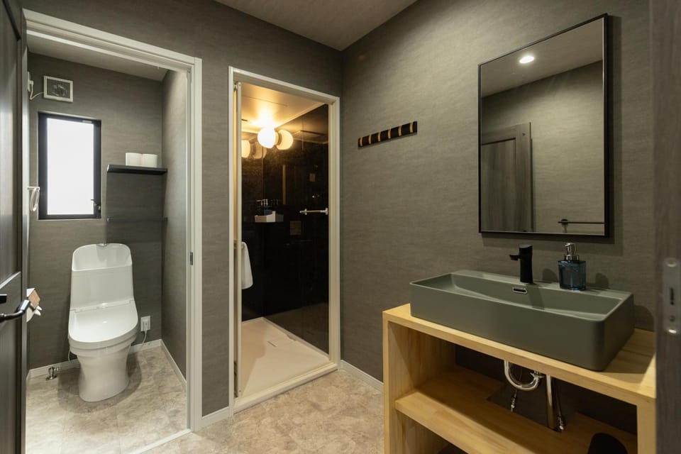 Toilet, Bathroom