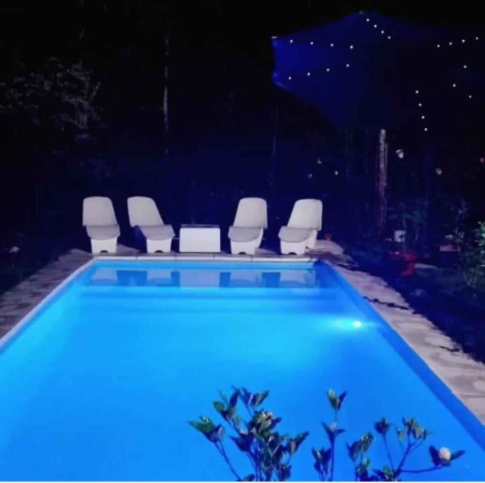 Garden, Swimming pool