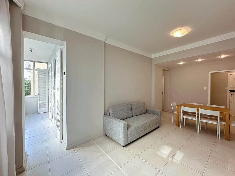 Copacabana Praia Flat - Posto 5 Apartment in Rio de Janeiro
