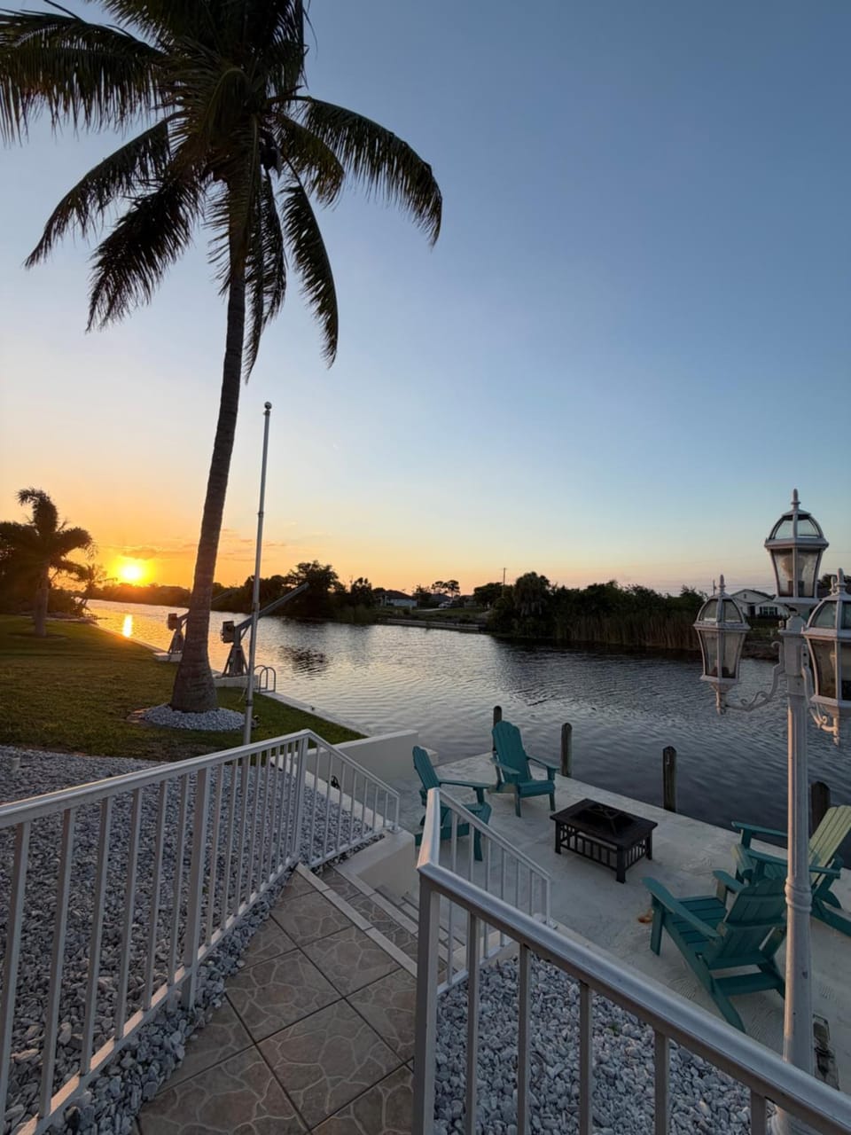 Paradise in Cape w Heated Pool and Gulf Access House in Cape Coral