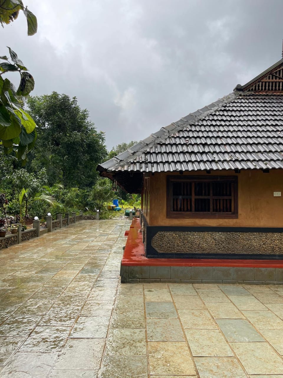 Aravanazhi tharavadu House in Kerala