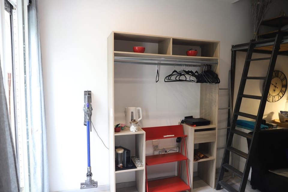 wardrobe