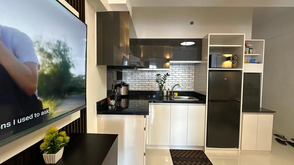 Cozy & Instaworthy Unit at Royal Oceancrest Mactan Apartment in Lapu-Lapu City