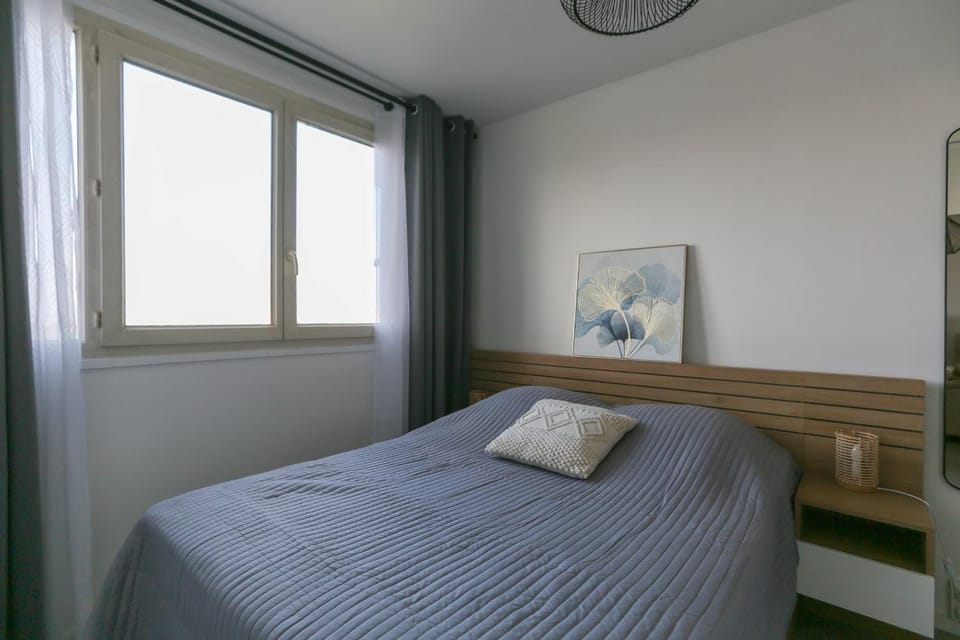 Nice apartment with balcony in Pré-Saint-Gervais Apartment in Paris