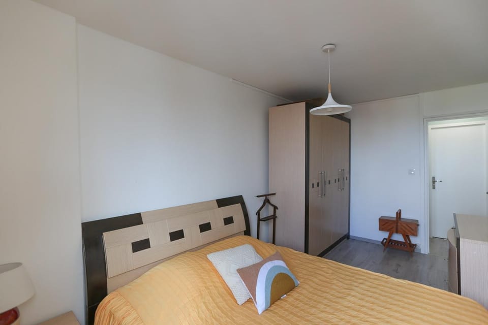 Nice apartment with balcony in Pré-Saint-Gervais Apartment in Paris