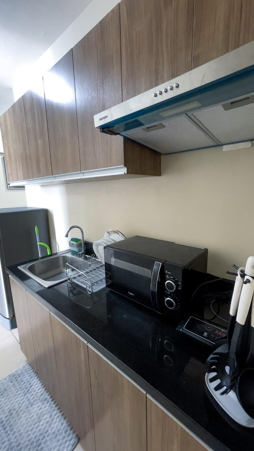 G Contemporary 1BR Escape Apartment in Iloilo City