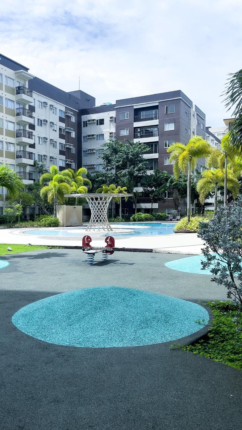 G Contemporary 1BR Escape Apartment in Iloilo City
