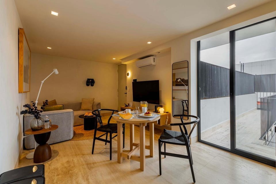 Capitalia Inspiring Balcony with AC & Fast Wifi Apartment in Mexico City