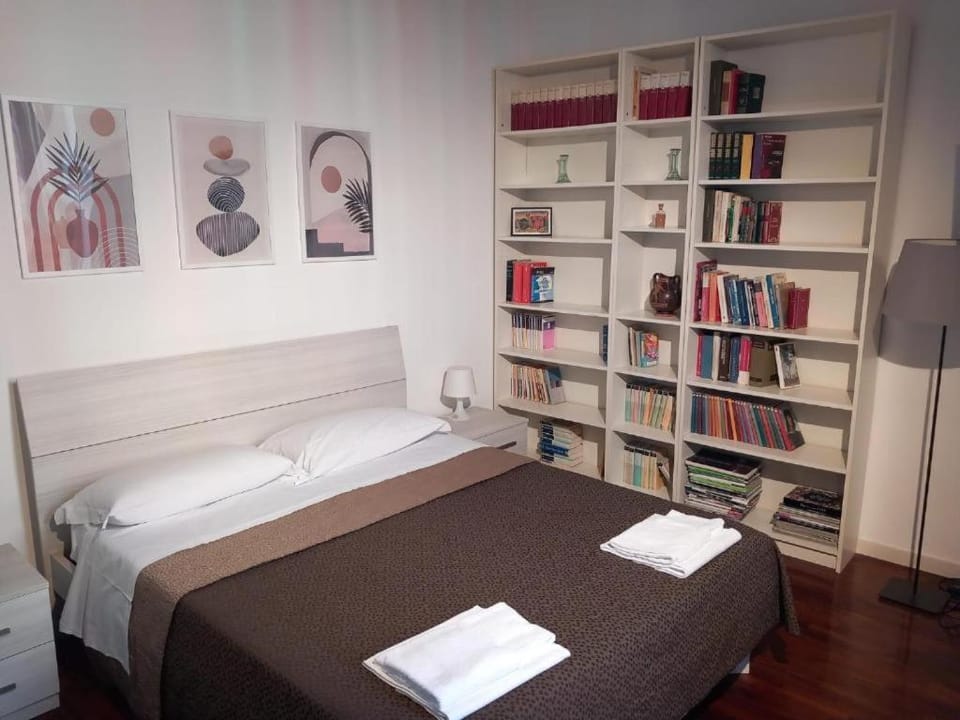 Alloggio Daniela a Via Ottaviano Apartment in Rome