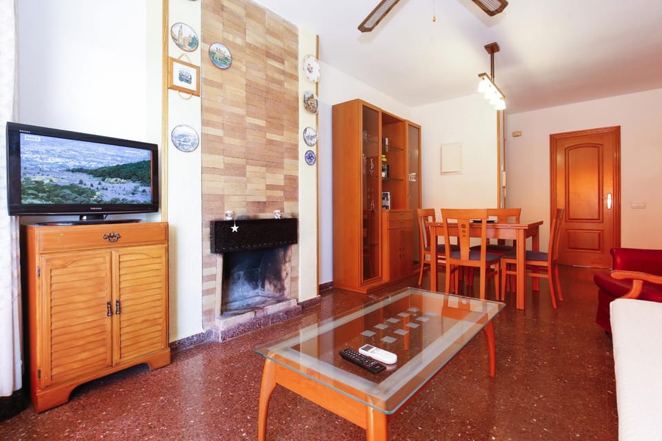 Communal lounge/ TV room, Living room