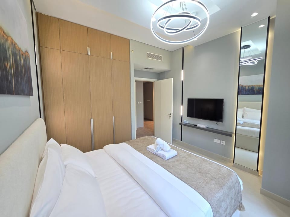 Luxury Silent Place To Stay With Beach Apartment in Dubai