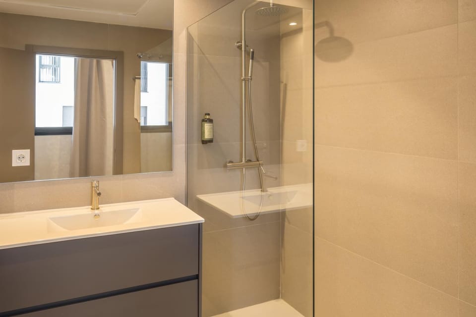 Shower, Bathroom