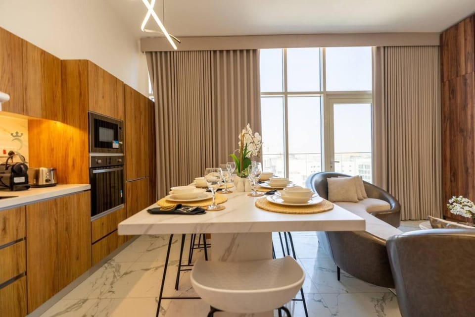Elegant 4BR Haven - Masdar Oasis Bliss Luxe Retreat Apartment in Abu Dhabi