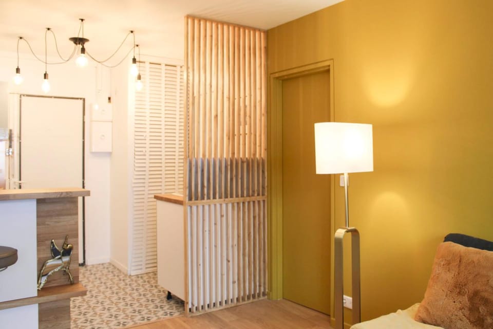 Bright apartment on the outskirts of Paris Apartment in Paris