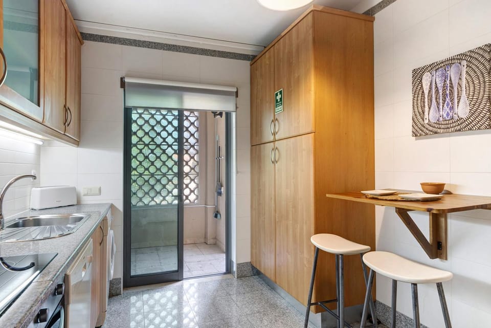 Kitchen or kitchenette, Living room