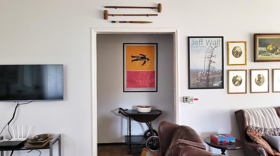 Communal lounge/ TV room, Living room, Seating area, fireplace