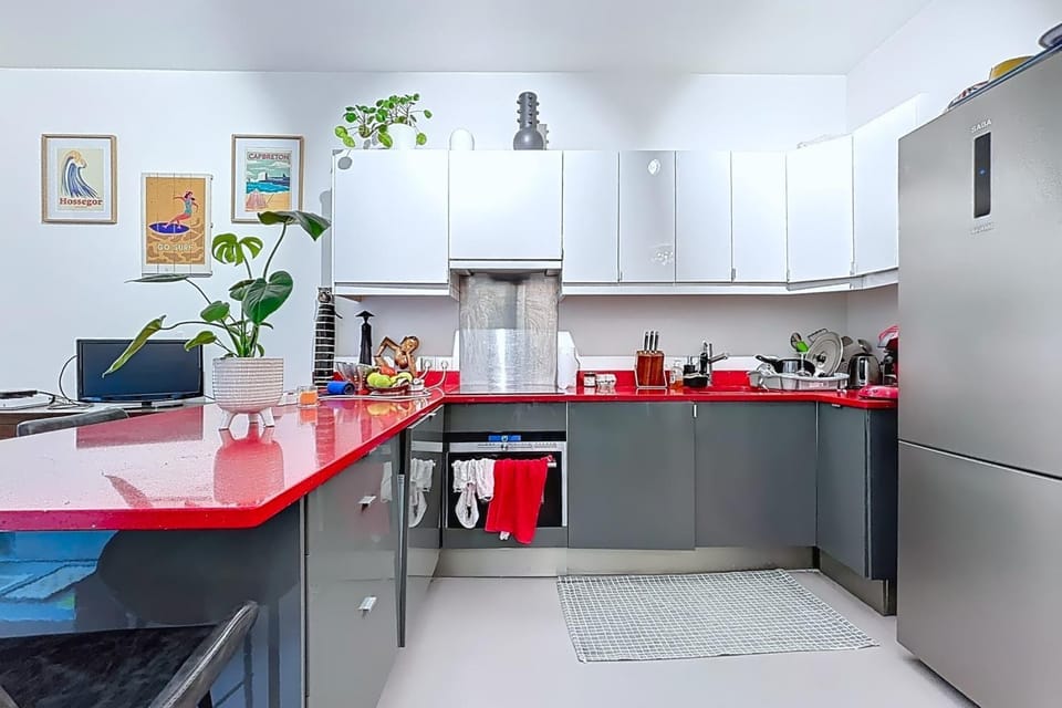 Charming 2-room apartment in Levallois Apartment in Levallois-Perret