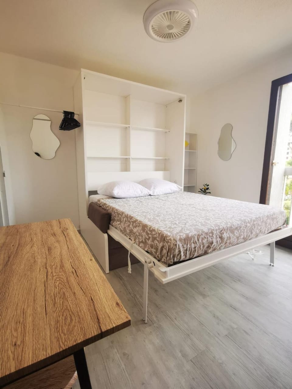 Studio Little Sun - Tout à pied - Cosy et détente - Plages - Commerce - Centre ville Apartment in Fréjus
